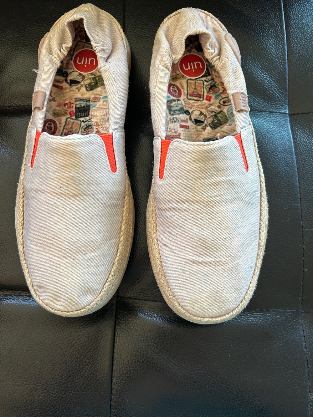 UIN Slip-On Canvas Espadrilles with Orange Accents